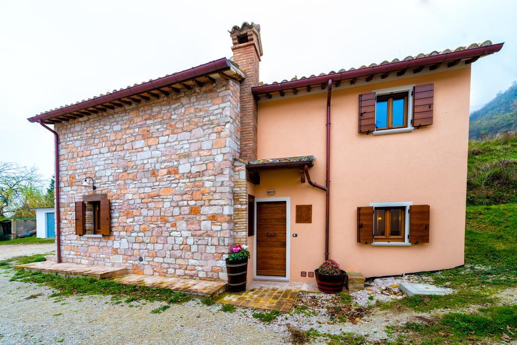Casetta In Pietra Acqualagna Cameră foto